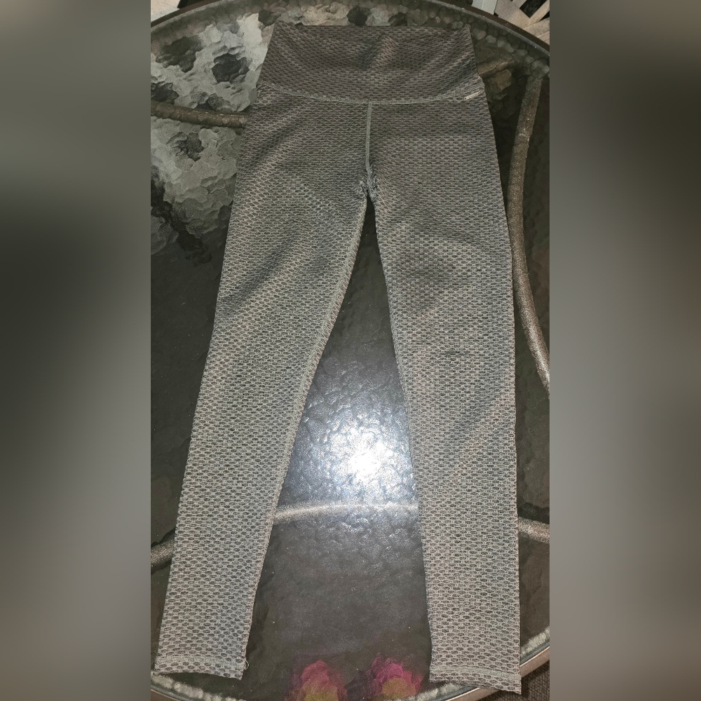 ECHT Butt Scrunch Leggings [MEDIUM]